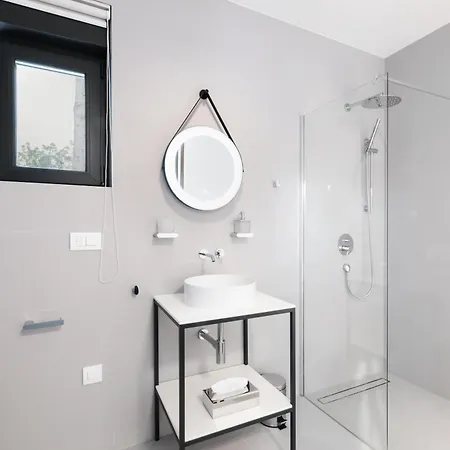 Vila New Modern By The Sea, Magical View, A Few Minutes From The - By Traveler Tourist Agency Krk - Id 2000