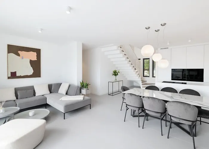 New Modern By The Sea, Magical View, A Few Minutes From The - By Traveler Tourist Agency Krk - Id 2000 וילה דראמליי