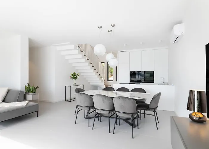 New Modern By The Sea, Magical View, A Few Minutes From The - By Traveler Tourist Agency Krk - Id 2000 וילה